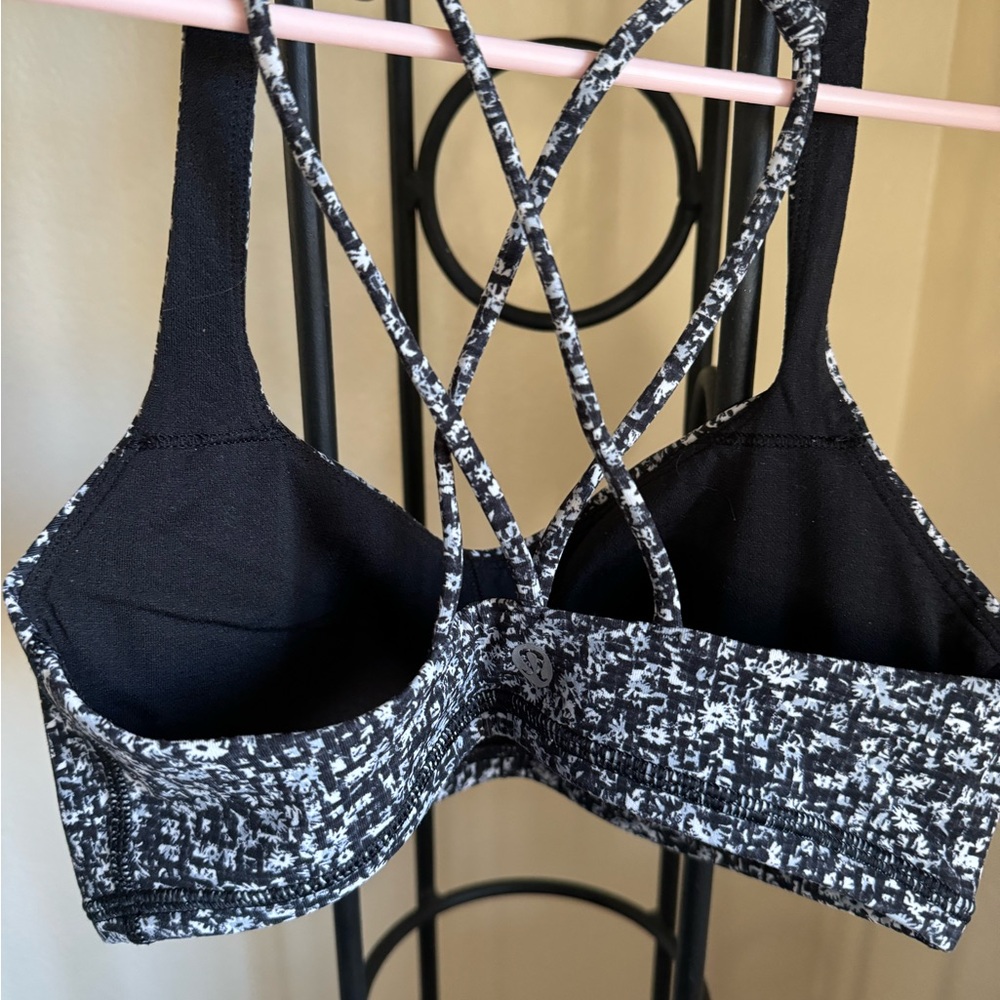 Lululemon Energy Bra Medium Support